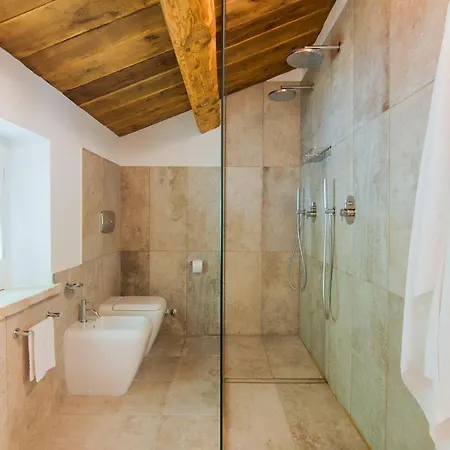 Elegant With Garden * Acqualagna