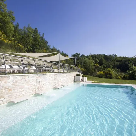 Elegant With Garden Willa *