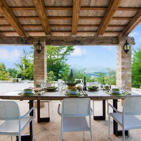 Elegant With Garden * Acqualagna