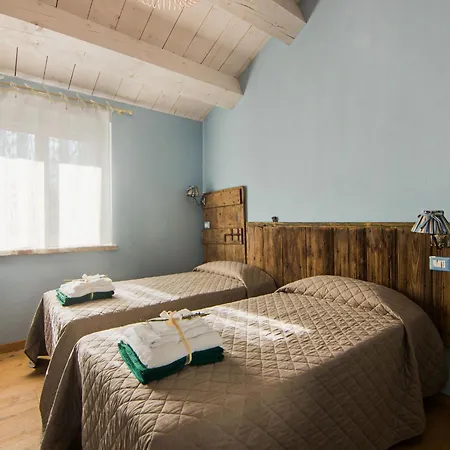 Elegant With Garden Willa