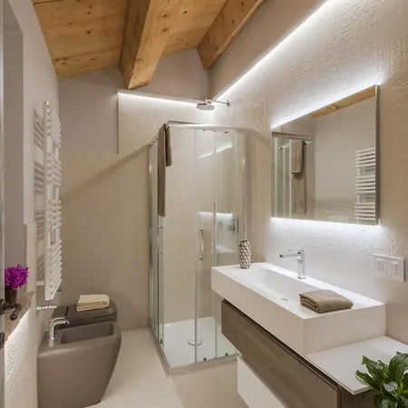 Villa Elegant With Garden Acqualagna