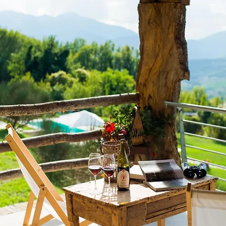 Elegant With Garden *